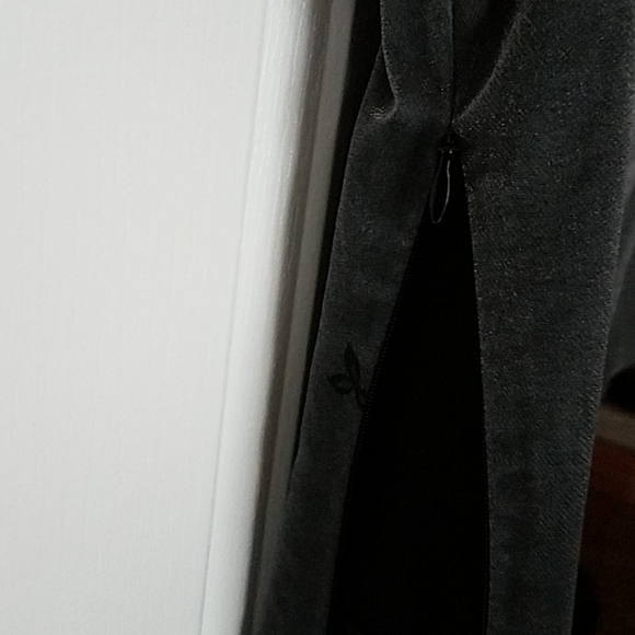 Elegant dress top - Picture 2 of 4